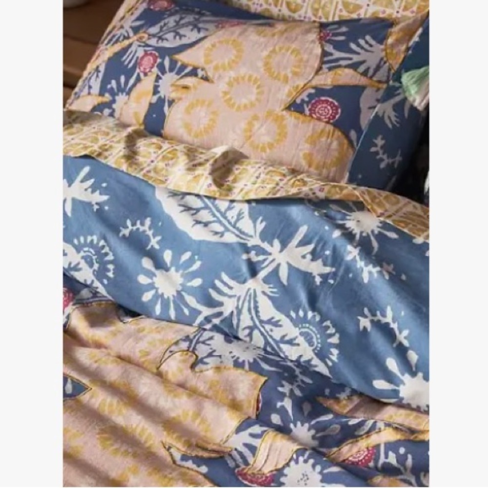 KLARA APPLIQUE DUVET COVER + SHAMS